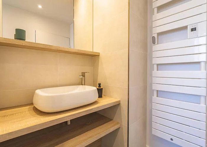 Elegant Moderne A Avec Climatisation - Fr-1-870-13 *